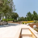 Trullo Il Magnifico ヴィラ オストゥーニ